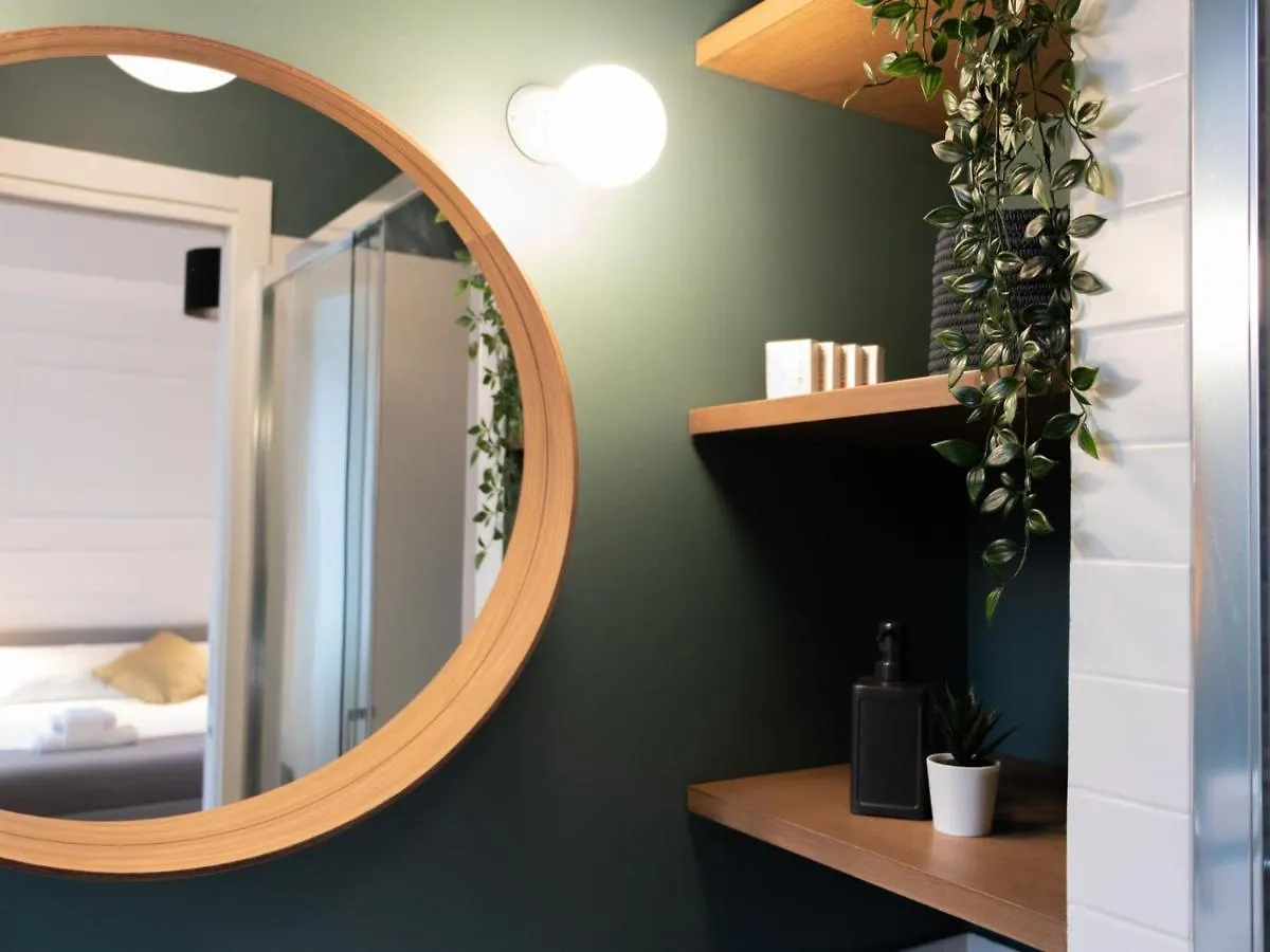 The Best Rent - Colorful One-Bedroom Apartment In San Giovanni District Rome