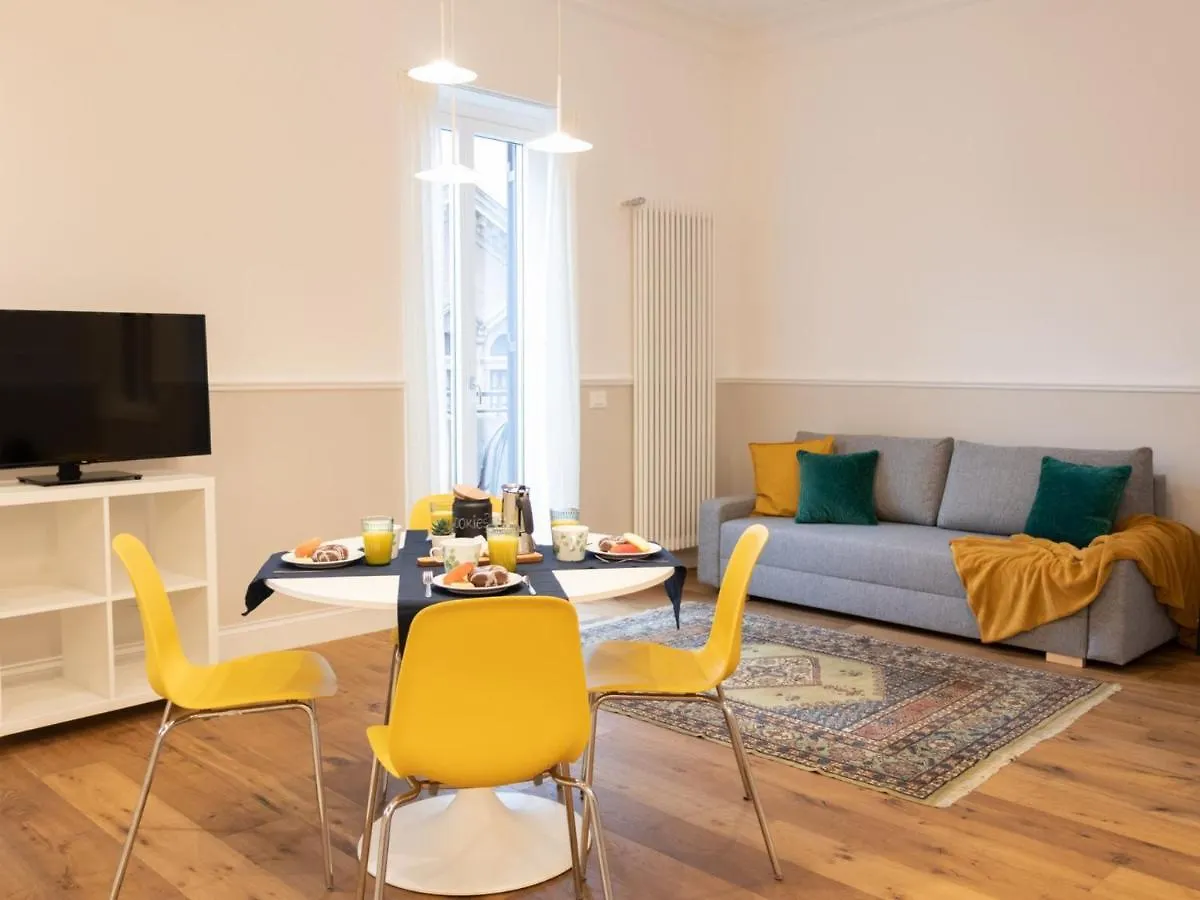 The Best Rent - Colorful One-Bedroom Apartment In San Giovanni District Rome